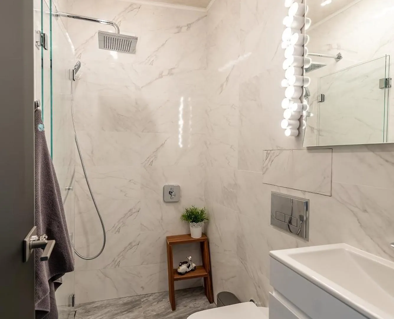 Top Location & Style Vespa Apt In The Heart Of Sofia Bulgarien